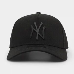 New NEW YORK YANKEES 'METAL BADGE' 9FORTY A-FRAME SNAPBACK Cap